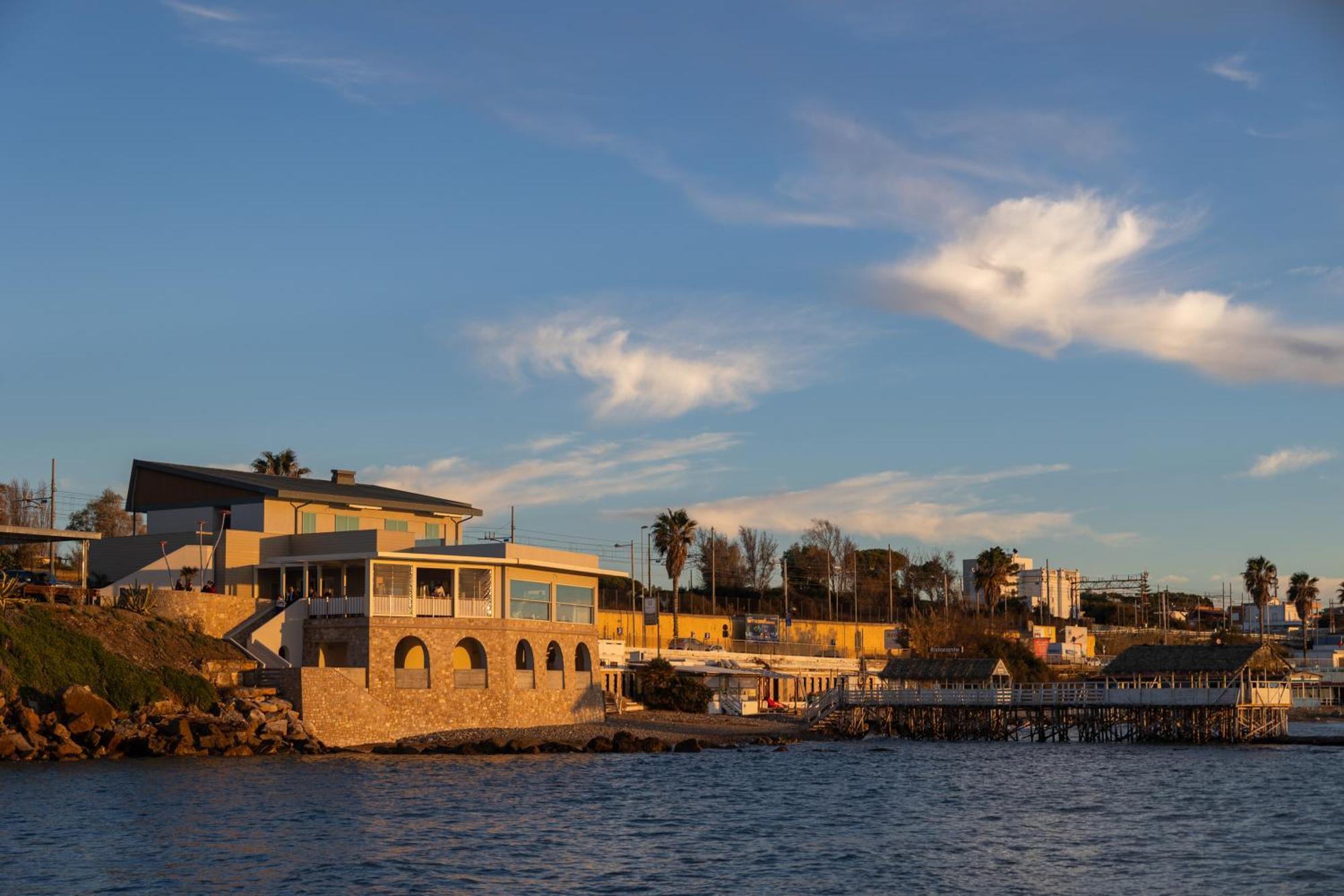 Le Suites Sul Mare Di Esterina Civitavecchia Εξωτερικό φωτογραφία