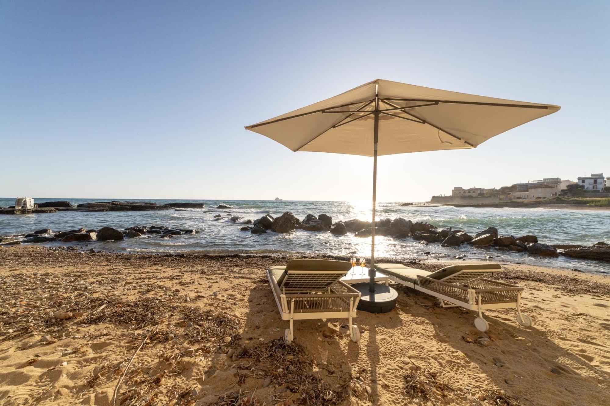 Le Suites Sul Mare Di Esterina Civitavecchia Εξωτερικό φωτογραφία