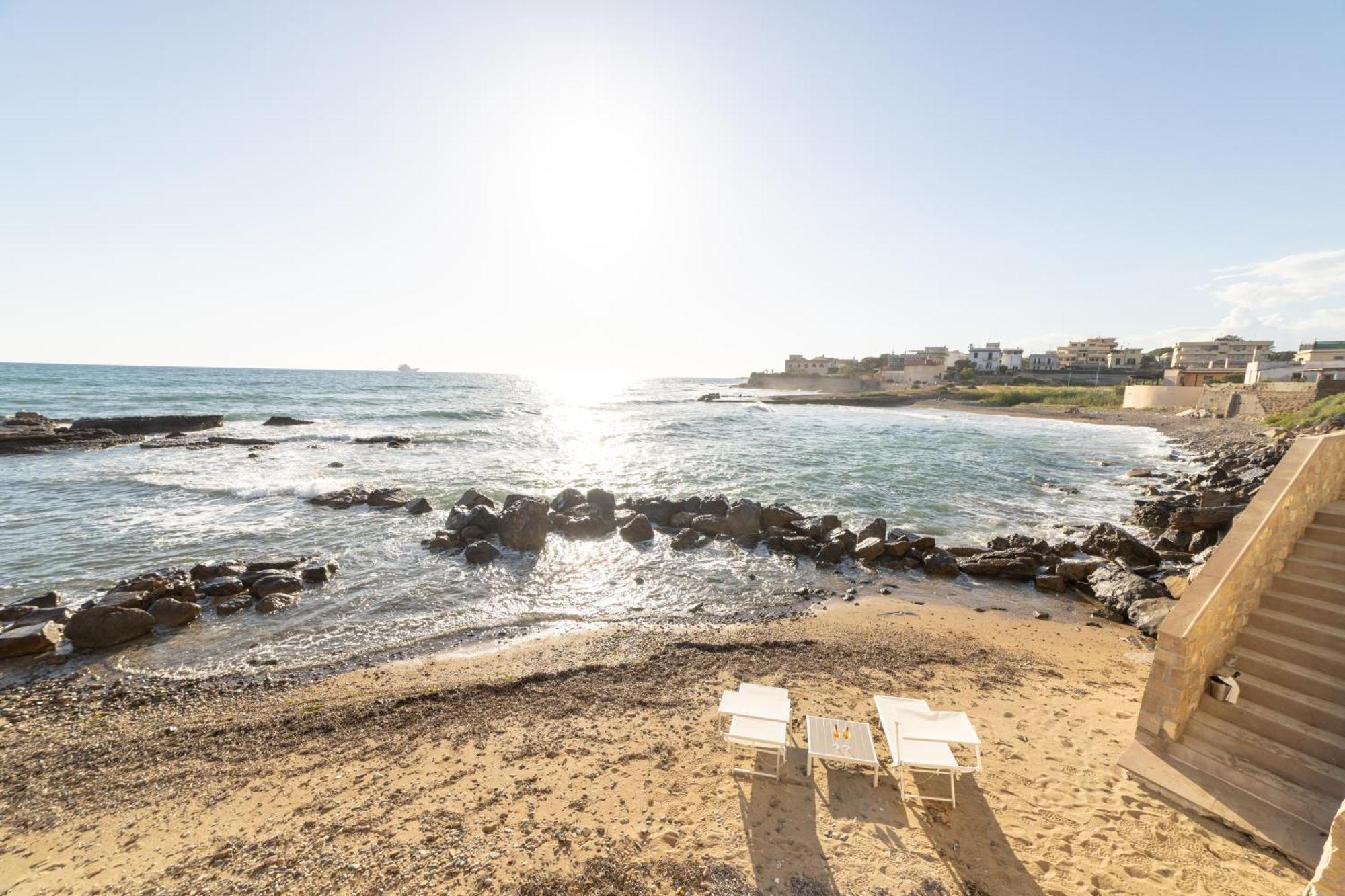 Le Suites Sul Mare Di Esterina Civitavecchia Εξωτερικό φωτογραφία