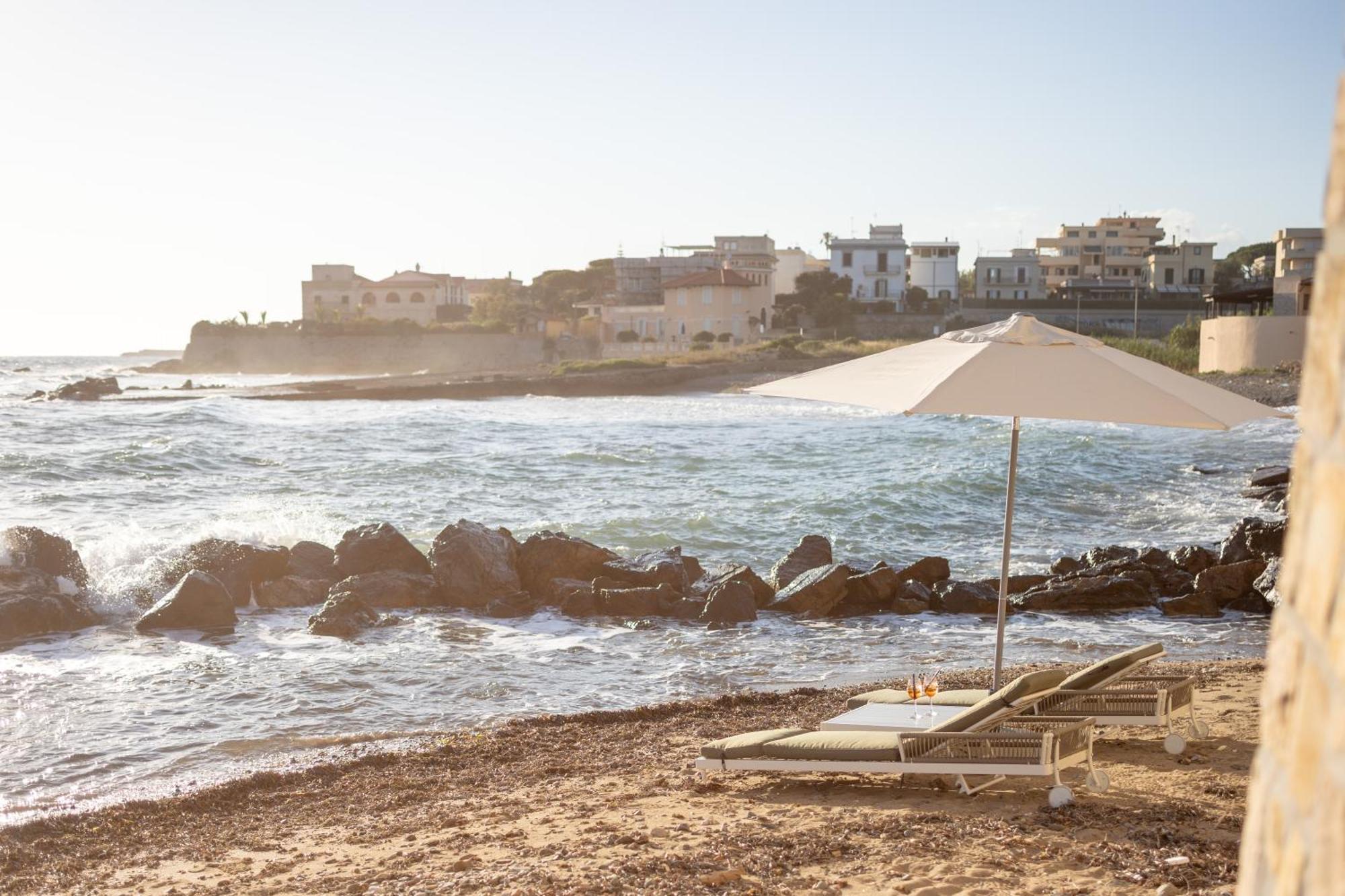 Le Suites Sul Mare Di Esterina Civitavecchia Εξωτερικό φωτογραφία